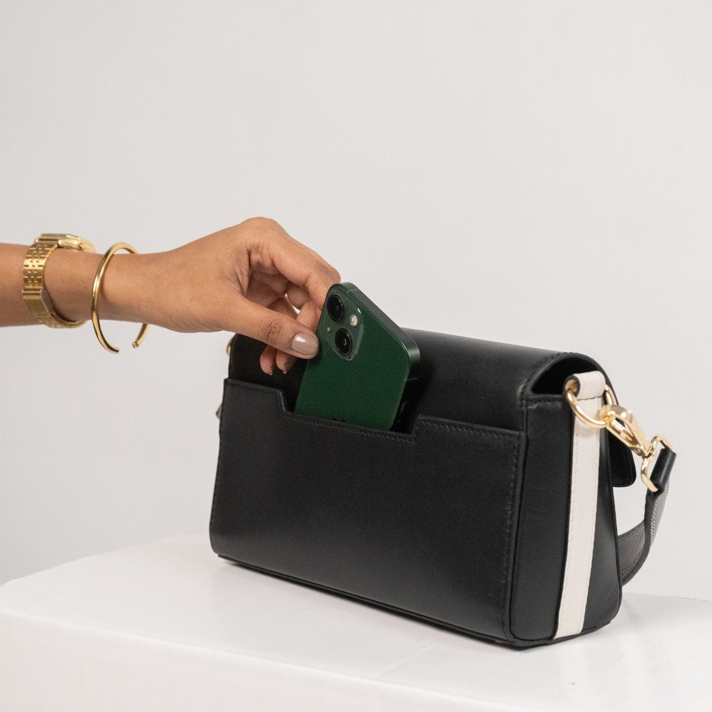 Nine To Nine Baguette Onyx